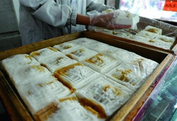 白玉藏珍甜香糯之五色大方糕(图2)