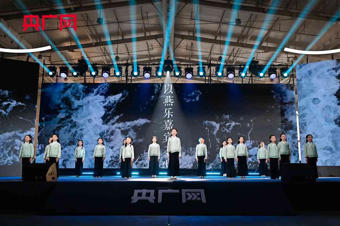 中华诗词教育点亮校园文化自信(图1) 中华诗词教育点亮校园文化自信(图1)