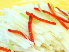 凉拌萝卜丝